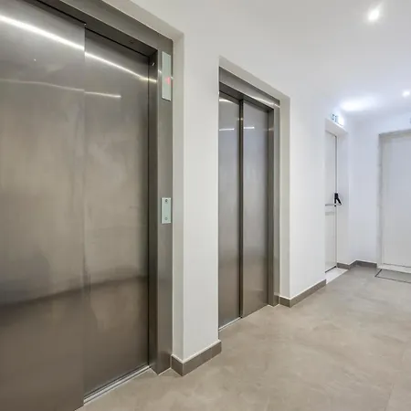 New Albufeira # Luxury Green Penthouse By Alzira Apartman *